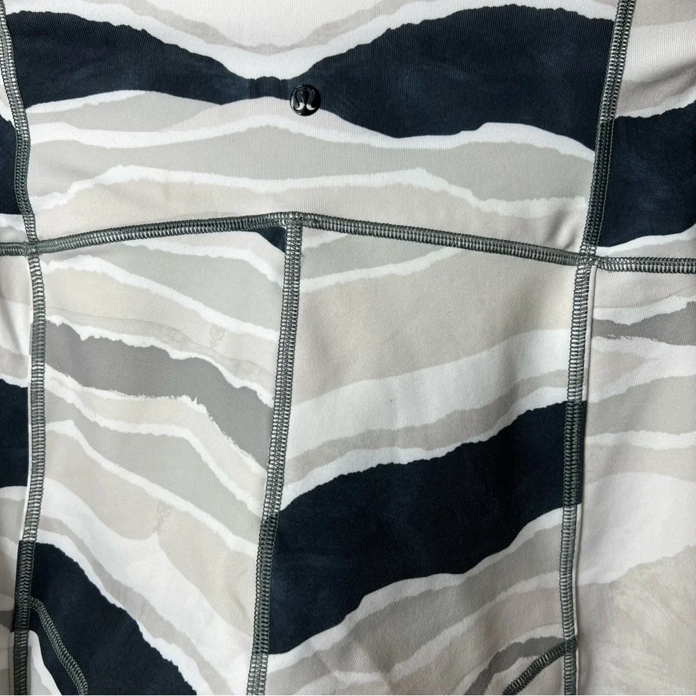 Lululemon True Self Crop Pants Size 6